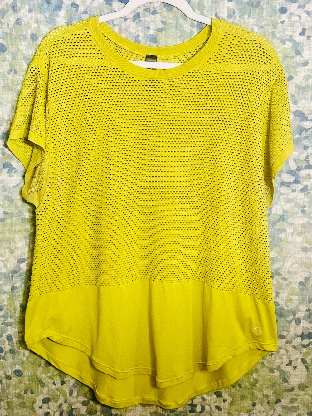 Savvi XL-2X Chartreuse Green Mesh Short Sleeve Athletic Top